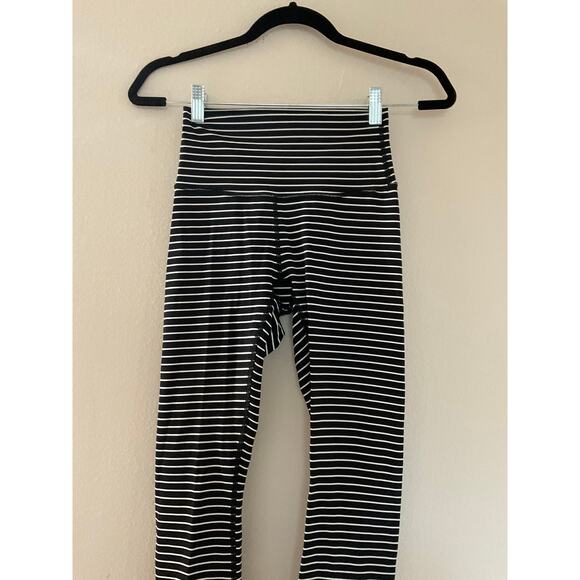 Lululemon Wunder Under High-Rise 25" Luxtreme Parallel Stripe Black White SZ 4 - Picture 3 of 5